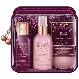 Bild på Baylis & Harding Wild Cherry & Vanilla Luxury Travel Wash Bag Gift Set