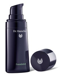 Bild på Dr Hauschka Foundation 04 Hazelnut 30 ml