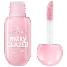 Bild på essence Milky Glazed Glossy Lip Balm 02 Strawberry Whip 4 ml