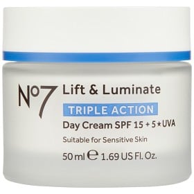 Bild på No7 Lift & Luminate Triple Action Day Cream SPF 15, 50 ml