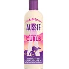 Aussie Bouncy Curls Återfuktande balsam 400 ml