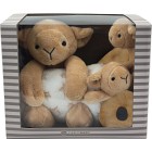Carlo Baby Gift Set med brunt lamm, filt, snutte & skallra