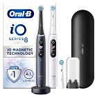 Oral-B iO 8 Duopack Svart & Vit eltandborste med extra tandborsthuvud