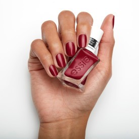Köp Essie Gel Couture Put In the Patchwork 550 på apotea.se